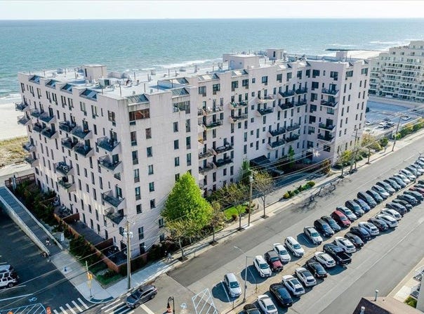 100 W Broadway, Long Beach, NY 11561