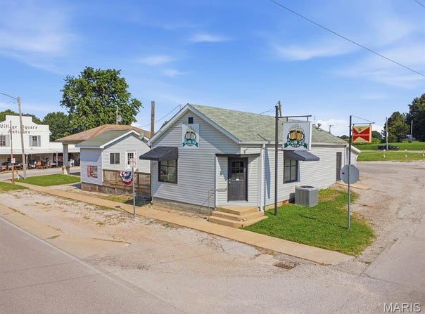 102 Park, Pocahontas, IL 62275