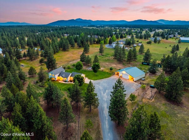 30267 N WHEATRIDGE Rd, Athol, ID 83801