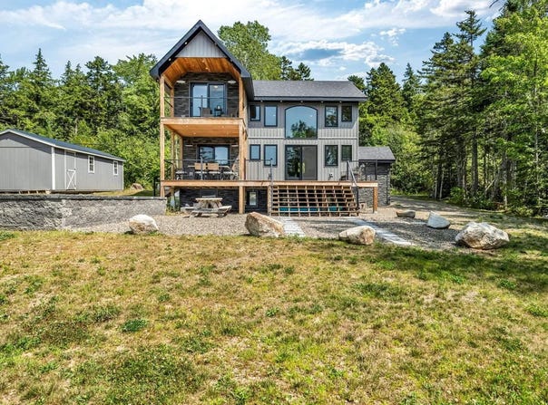 39 Pratt Lane, Danforth, ME 04424