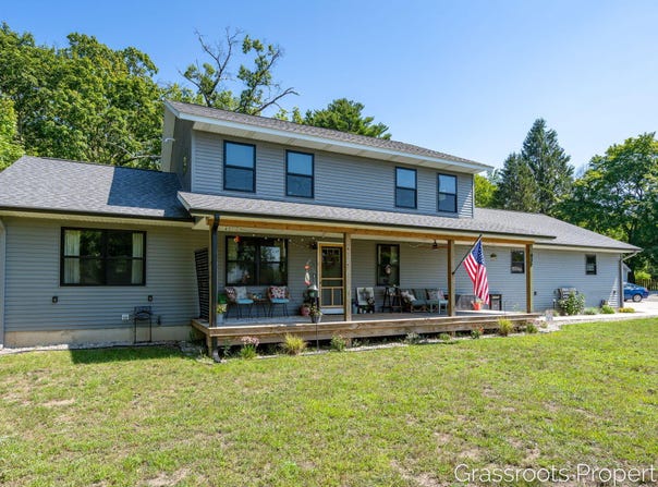 939 S Mears Avenue, Whitehall, MI 49461