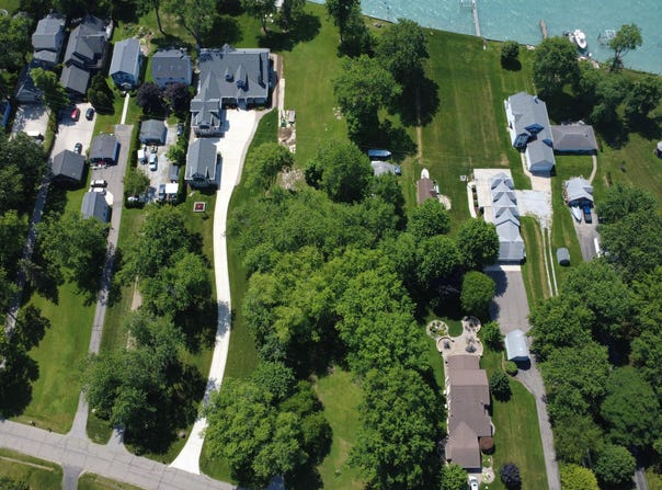38172 Murdick Drive, New Baltimore, MI 48047