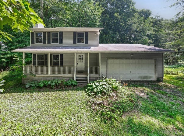 10175 Johnson Road, North Benton, OH 44449