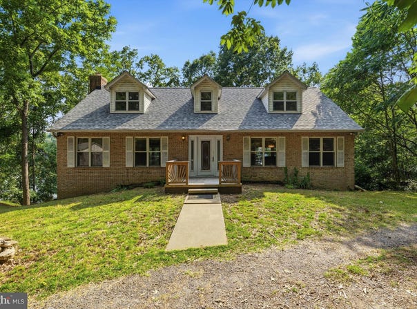 924 CHART Court, LUSBY, MD 20657