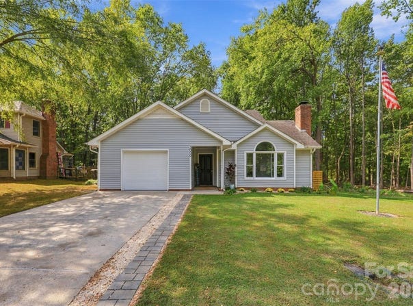 3000 Faircroft Way, Monroe, NC 28110