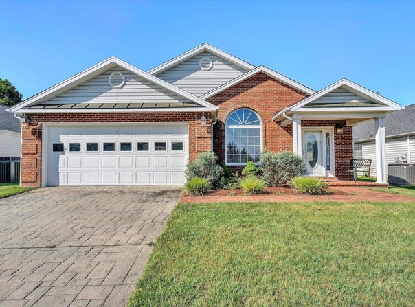 4904 Renee Ln, Roanoke, VA 24018