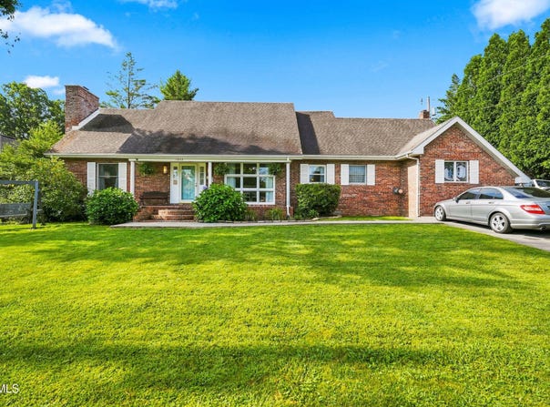 1043 SE Circle Drive, Wise, VA 24293