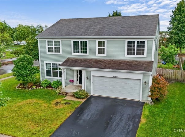 1340 Evergreen Lane, Pingree Grove, IL 60140