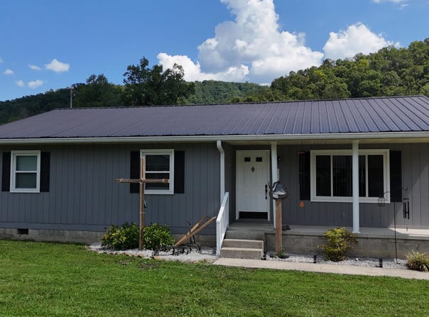 424 Burton Hill Road, Blackey, KY 41804