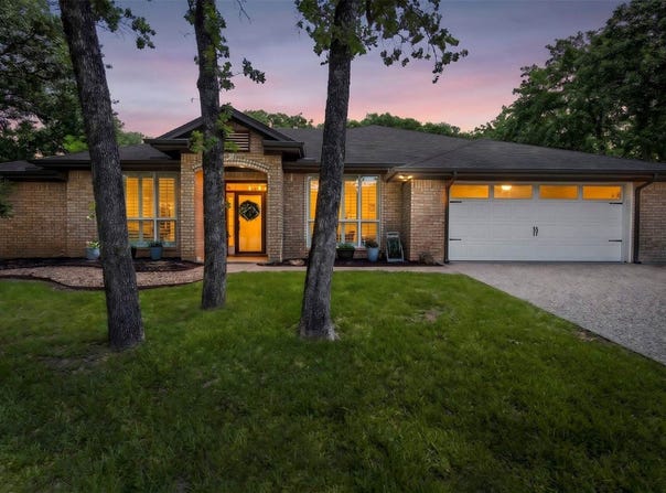 5303 Tioga Court, Granbury, TX 76049