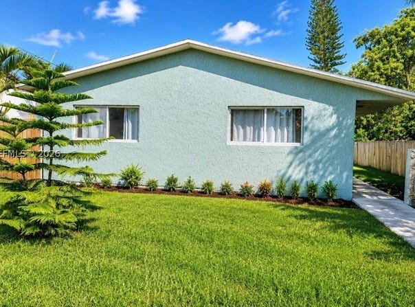 2411 Thomas St, Hollywood, FL 33020