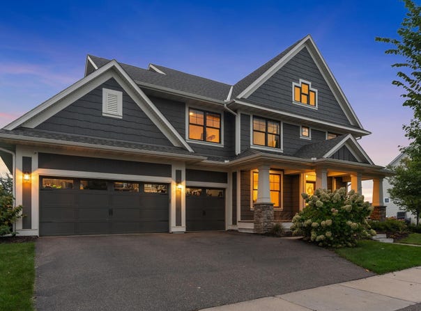 16513 Duluth Trail, Lakeville, MN 55044