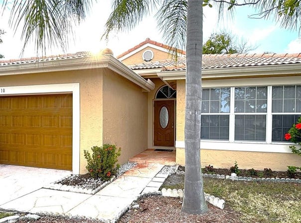510 SW 181ST Way, PEMBROKE PINES, FL 33029