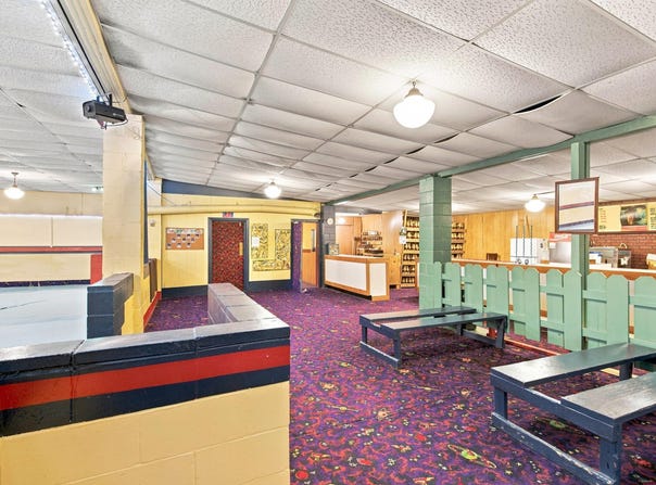 15650 Logans Lake Rd, Boonville, MO 65233