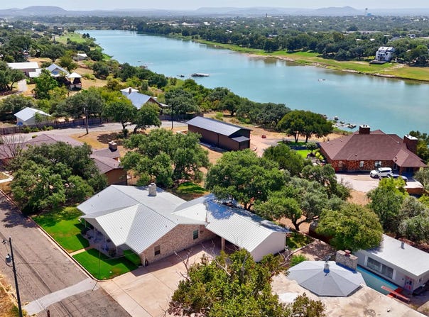 204 Sunset Drive, Llano, TX 78643