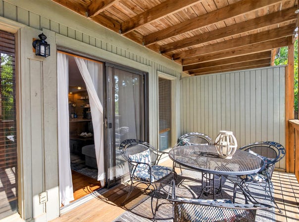 14 Sinatra Court, Branson West, MO 65737