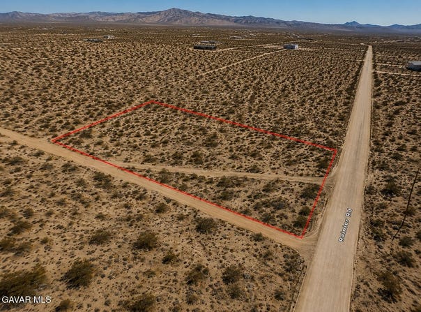 Rainier Road, Yucca Valley, CA 92284
