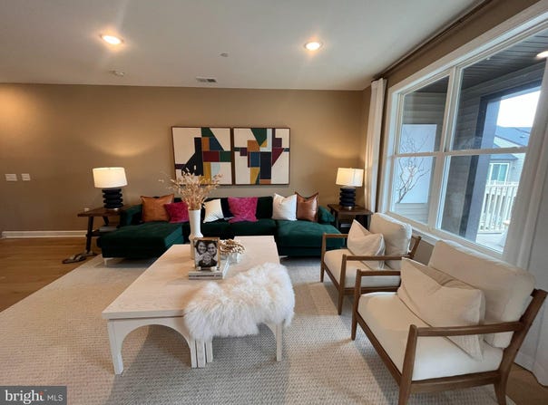 4921 LONGMIRE Way, CHANTILLY, VA 20151