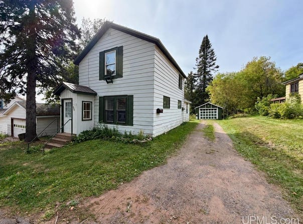 310 Excelsior Street, Ishpeming, MI 49849