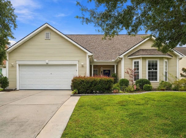 497 Vermillion Dr., Little River, SC 29566