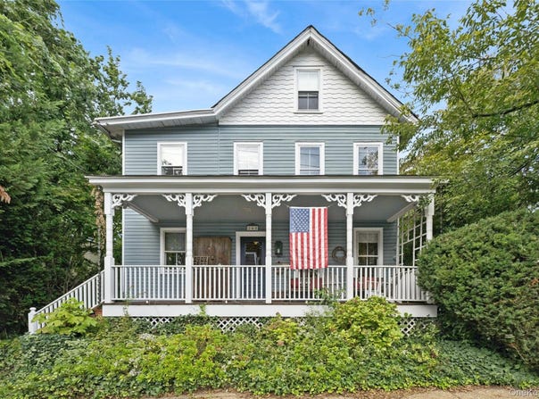 248 Glen Avenue, Sea Cliff, NY 11579