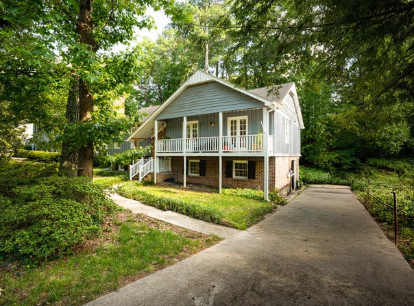 1008 E Millbrook Road, Raleigh, NC 27609