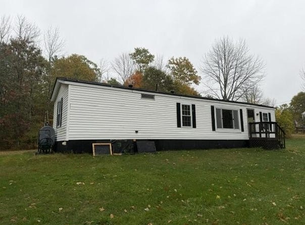 15 Doe Lane, Windsor, ME 04363