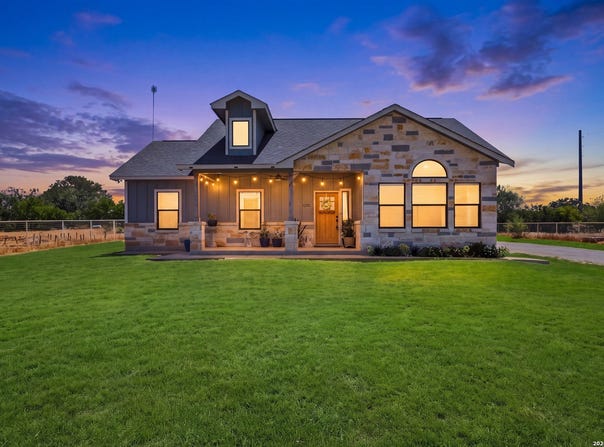 7306 TIFF NICOLE LN, Von Ormy, TX 78073