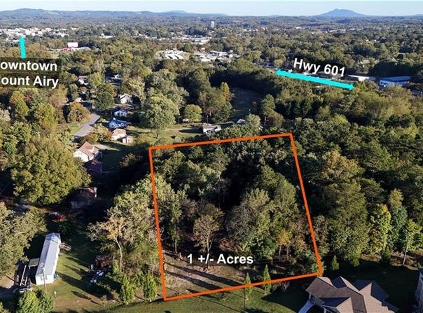 W Virginia Street, Mount Airy, NC 27030