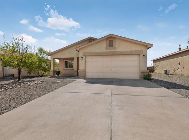 30 Tome Vista Drive, Los Lunas, NM 87031