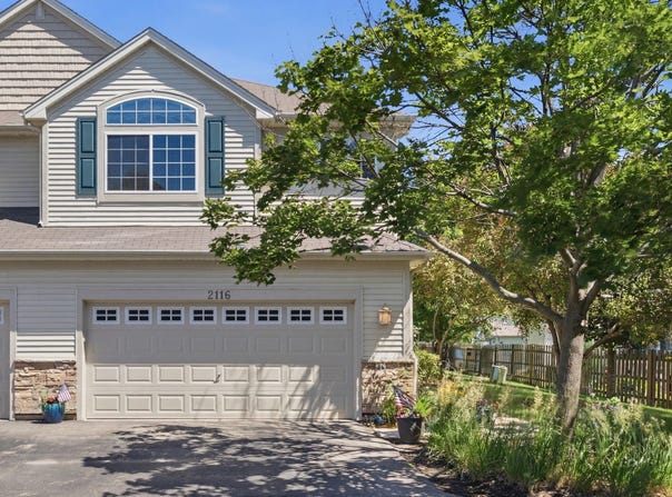 2116 Gallant Fox Circle, Montgomery, IL 60538