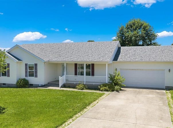 113 W Donna Reed Boulevard, Cecilia, KY 42724