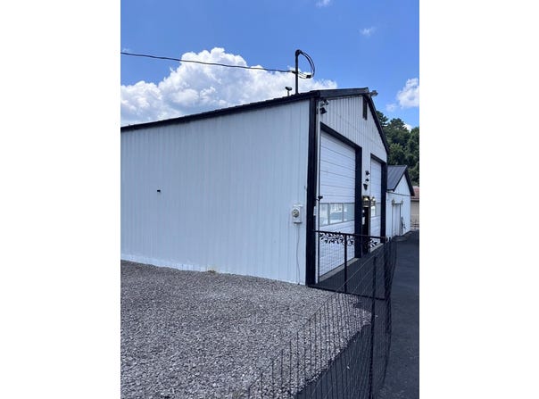 501 S Center St, Richlands, VA 24641