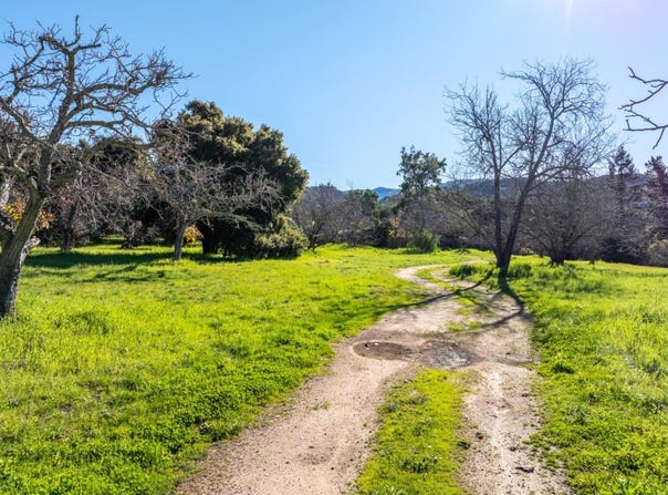 29 E Carmel Valley RD, CARMEL VALLEY, CA 93924