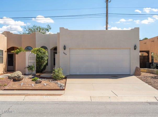2484 Sunridge Drive, Las Cruces, NM 88012