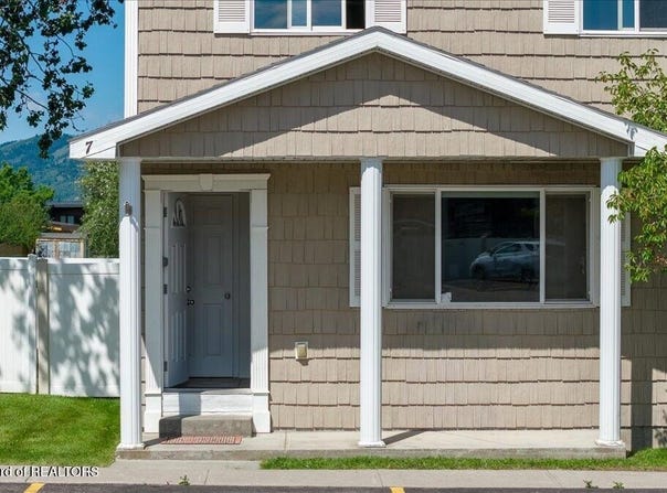 30 CEDRON Road, Victor, ID 83455