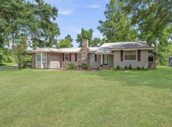 15611 FM 1013, Spurger, TX 77660