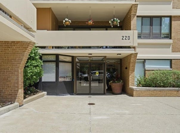 220 N Dithridge, Pittsburgh, PA 15213