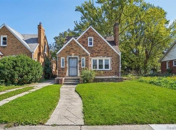 14774 Woodmont Avenue, Detroit, MI 48227
