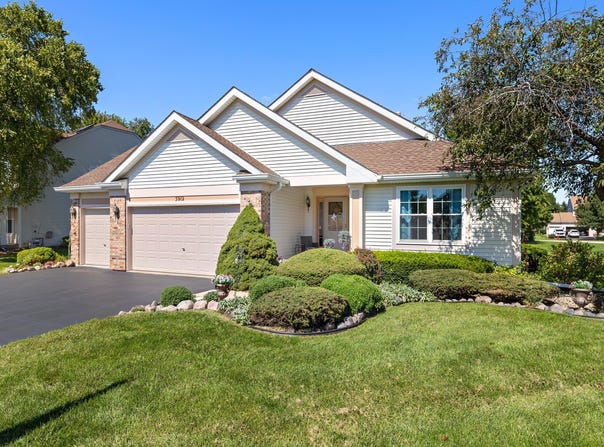 3912 Boone Creek Circle, McHenry, IL 60050