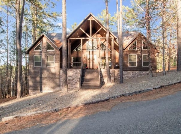 706 Red Berry Trail, Broken Bow, OK 74728