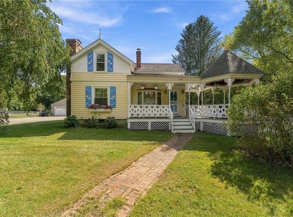 413 Harkney Hill Road, Coventry, RI 02816