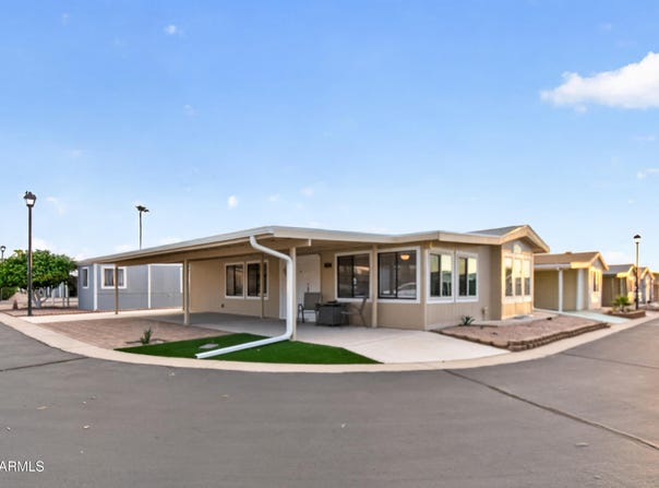 5735 E MCDOWELL Road, Mesa, AZ 85215