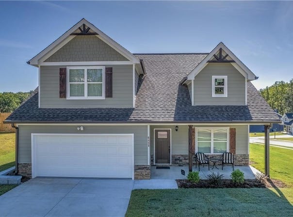 6408 River Plantation Drive, Lula, GA 30554