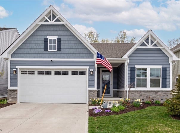 6194 James Drive, Lorain, OH 44053