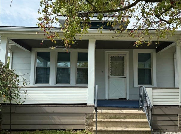 122 Bellfield Avenue, Elyria, OH 44035