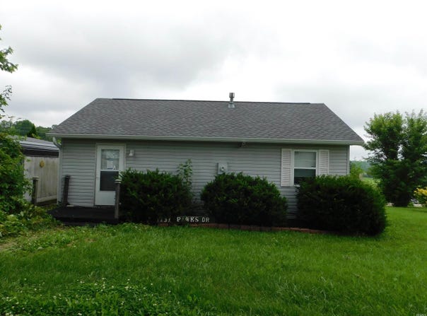 1131 Parks Drive, Spencer, IN 47460