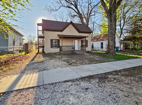 2040 N Prospect Avenue, Springfield, MO 65803