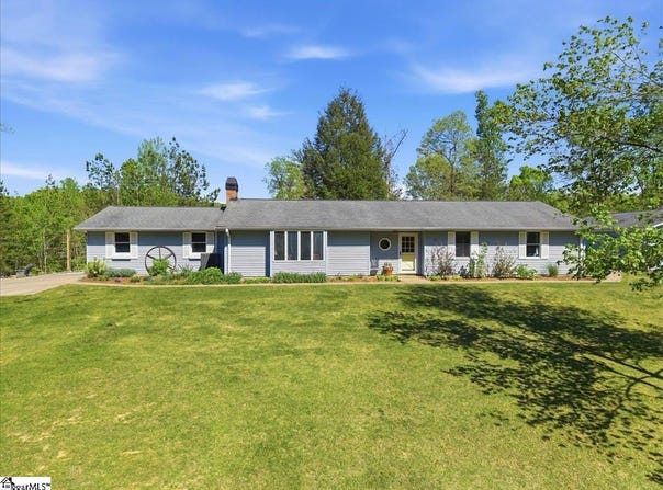 1318 Earls Bridge Road, Easley, SC 29640