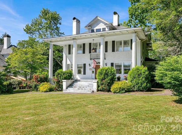 208 Probart Street, Brevard, NC 28712